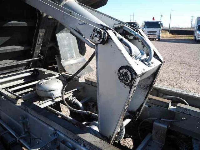 MITSUBISHI FUSOU FIGHTER 2012 Image 31