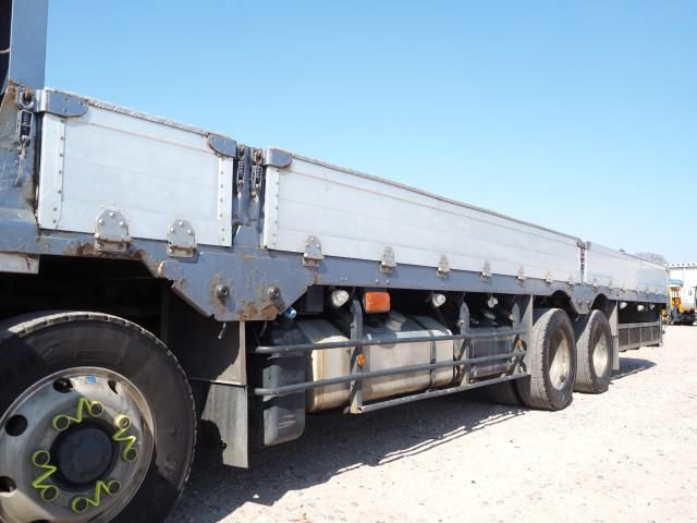 MITSUBISHI FUSOU SUPER GREAT 2016 Image 31