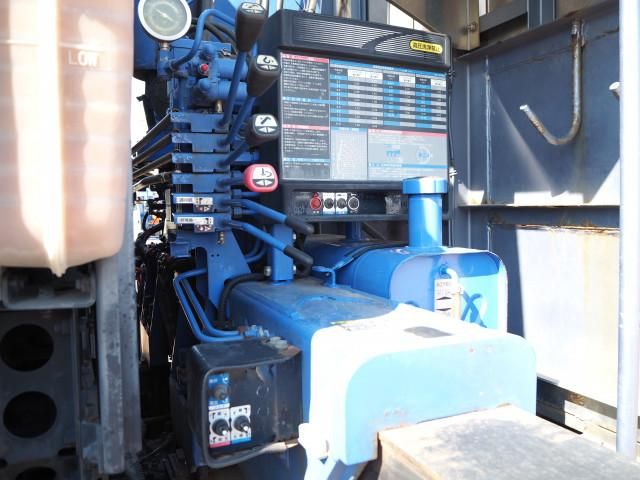 MITSUBISHI FUSOU SUPER GREAT 2016 Image 31