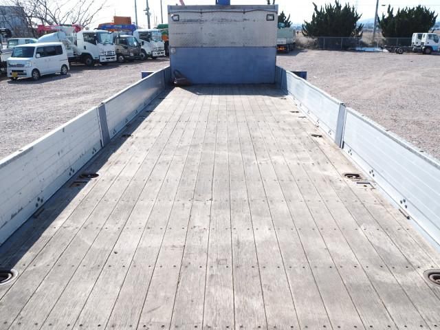 MITSUBISHI FUSOU SUPER GREAT 2016 Image 31