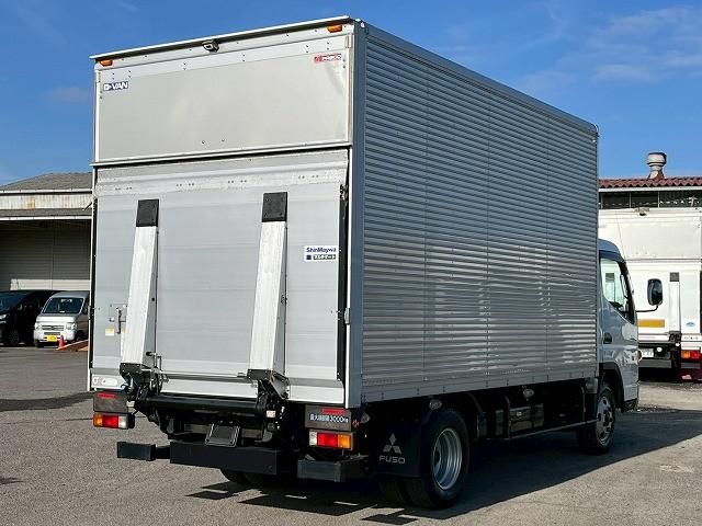 MITSUBISHI CANTER 2018 Image 31