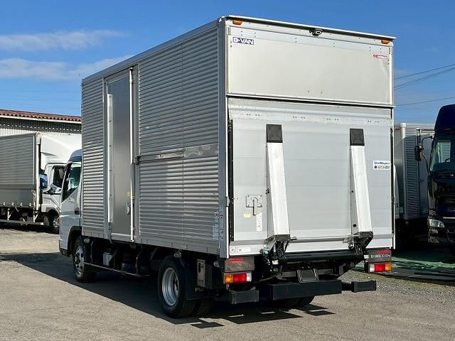 MITSUBISHI CANTER 2018 Image 31
