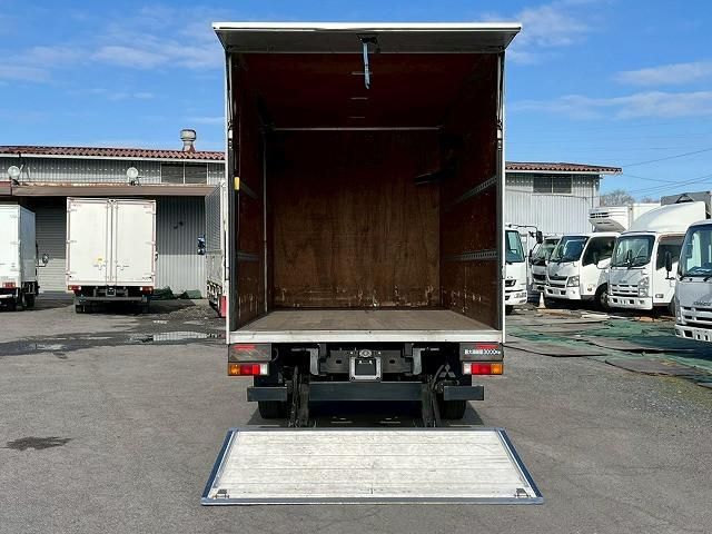 MITSUBISHI CANTER 2018 Image 31