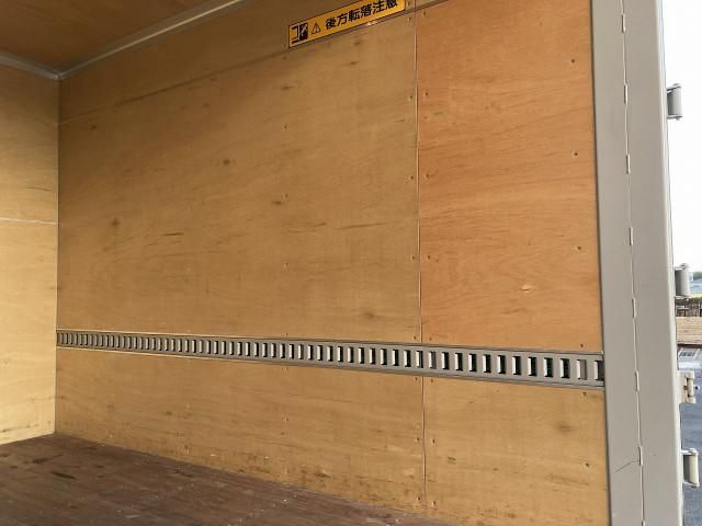 TOYOTA DYNA 2018 Image 31