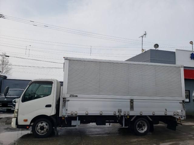 HINO DUTRO 2012 Image 31