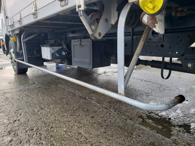 HINO DUTRO 2012 Image 31