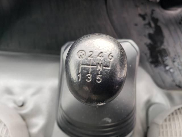 HINO DUTRO 2012 Image 31