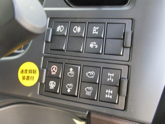 ISUZU GIGA 2024 Image 31