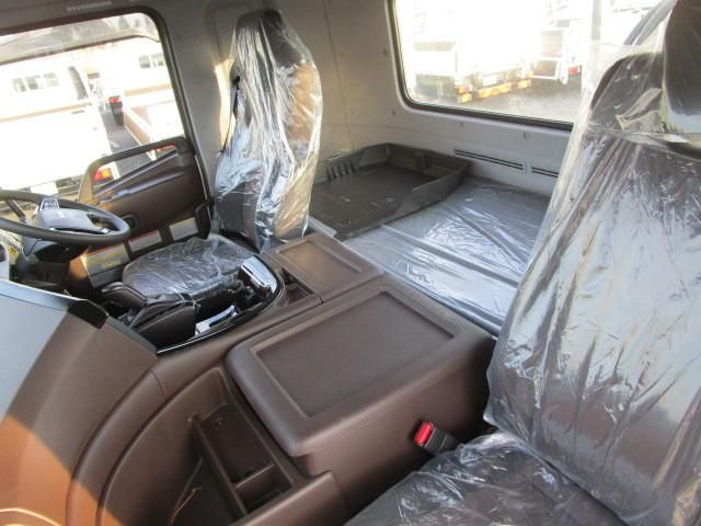 ISUZU GIGA 2024 Image 31