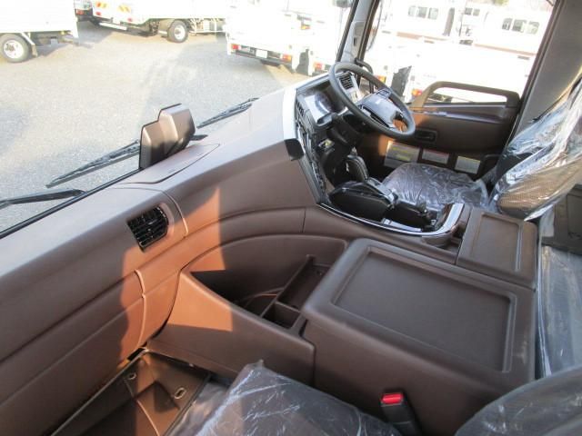 ISUZU GIGA 2024 Image 31