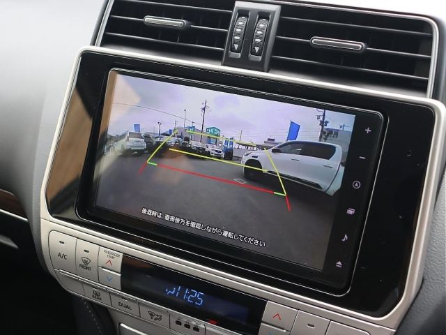 TOYOTA LANDCRUISER PRADO 2023 Image 31