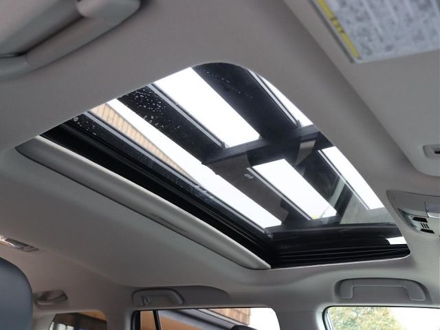 TOYOTA LANDCRUISER PRADO 2023 Image 31