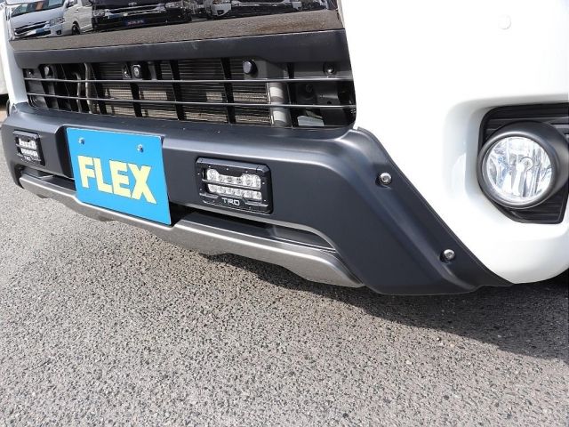 TOYOTA HIACE VAN 2WD 2022 Image 31