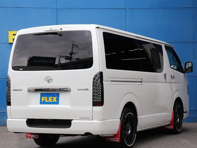 TOYOTA HIACE VAN 2WD 2022 Image 31