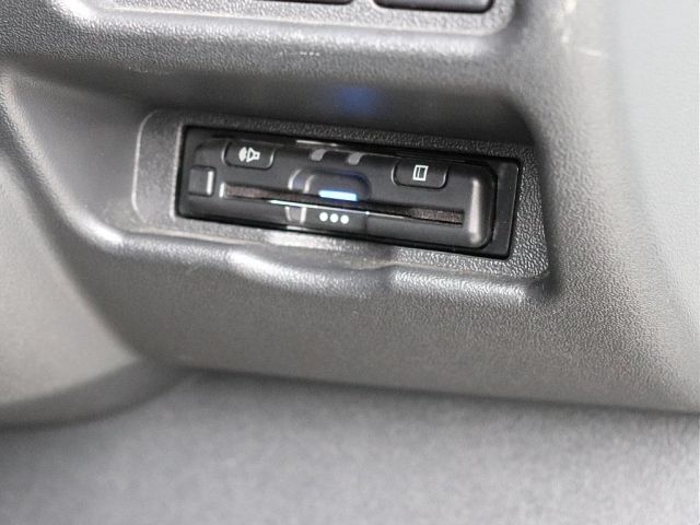 TOYOTA HIACE VAN 2WD 2022 Image 31