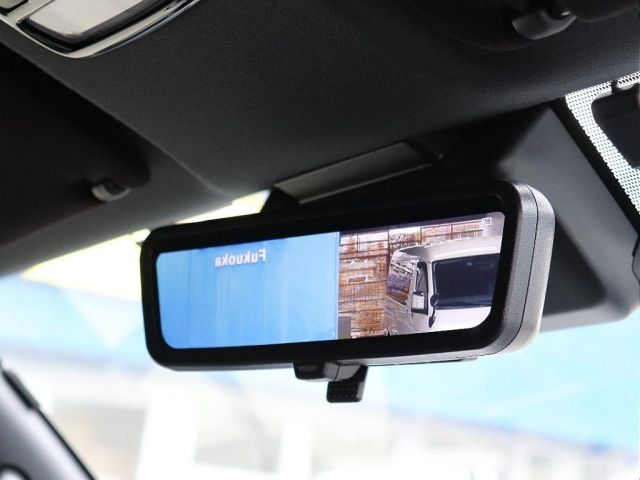 TOYOTA HIACE VAN 2WD 2022 Image 31