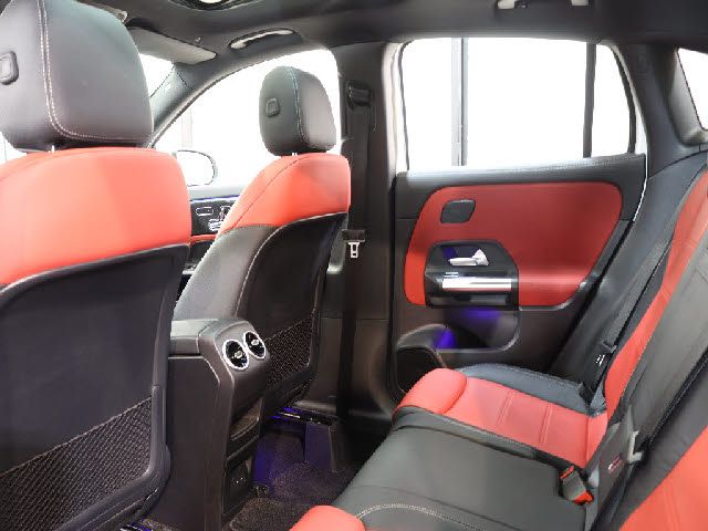 MERCEDES BENZ GLA CL 2020 Image 31