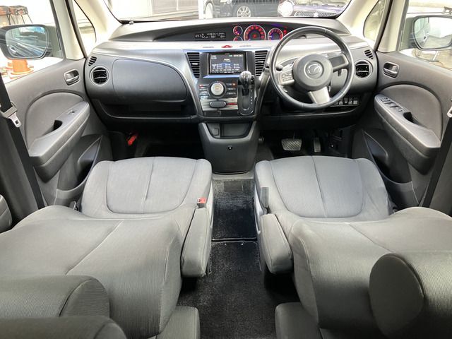 MAZDA BIANTE 2013 Image 31