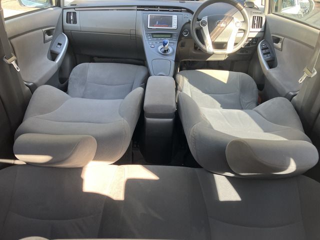 TOYOTA PRIUS 2011 Image 31