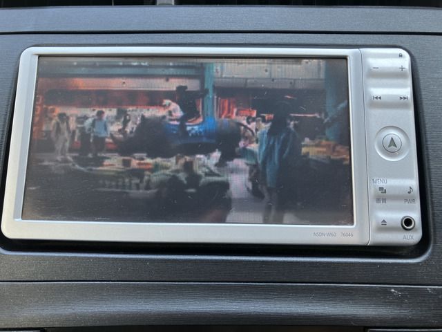 TOYOTA PRIUS 2011 Image 31