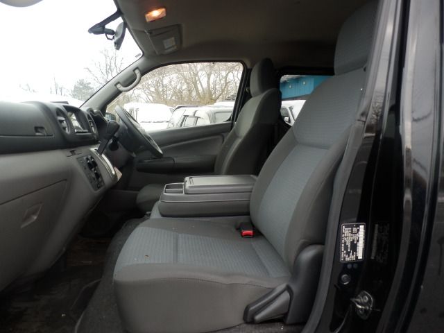 NISSAN NV350 CARAVAN 4WD 2012 Image 31