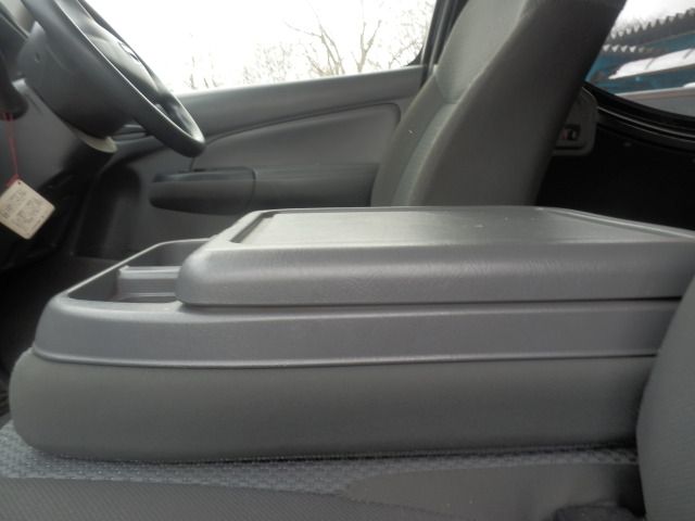 NISSAN NV350 CARAVAN 4WD 2012 Image 31