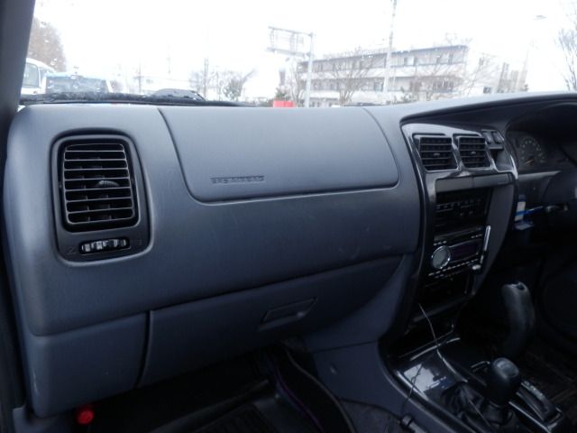 TOYOTA HILUXSURF WAGON 4WD 1997 Image 31