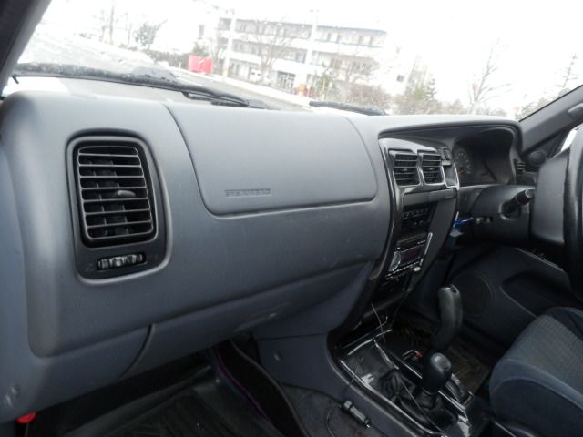 TOYOTA HILUXSURF WAGON 4WD 1997 Image 31