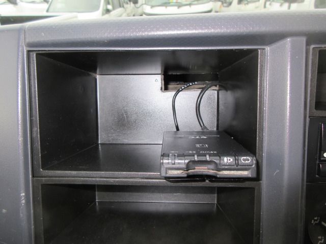 NISSAN ATLAS 2012 Image 31