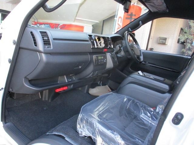 TOYOTA HIACE VAN 2WD 2026 Image 31