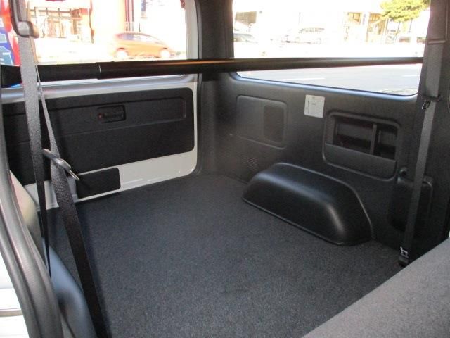 TOYOTA HIACE VAN 2WD 2026 Image 31