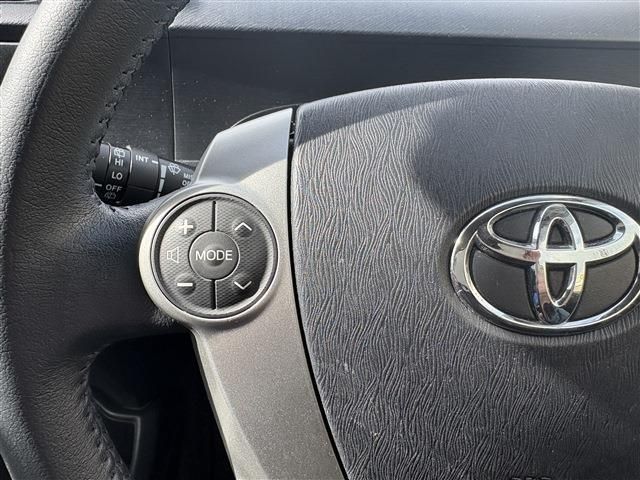 TOYOTA AQUA 2013 Image 31