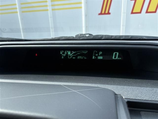 TOYOTA AQUA 2013 Image 31