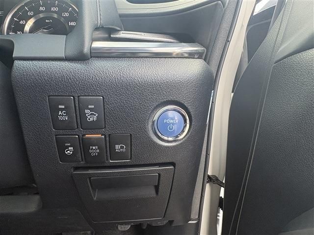 TOYOTA VELLFIRE  HYBRID 4WD 2019 Image 31