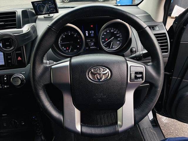 TOYOTA LANDCRUISER PRADO 2016 Image 31