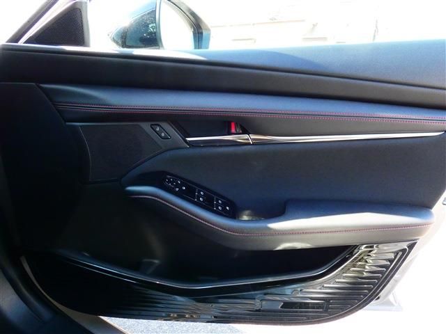 MAZDA 3 SEDAN 2023 Image 31