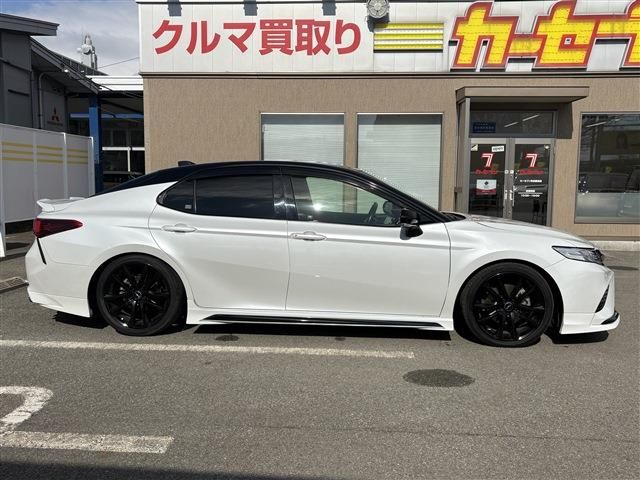 TOYOTA CAMRY HYBRID 2020 Image 31