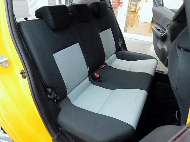 TOYOTA AQUA 2014 Image 31