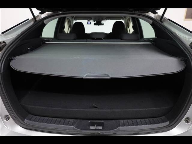 TOYOTA PRIUS PHV 2019 Image 31