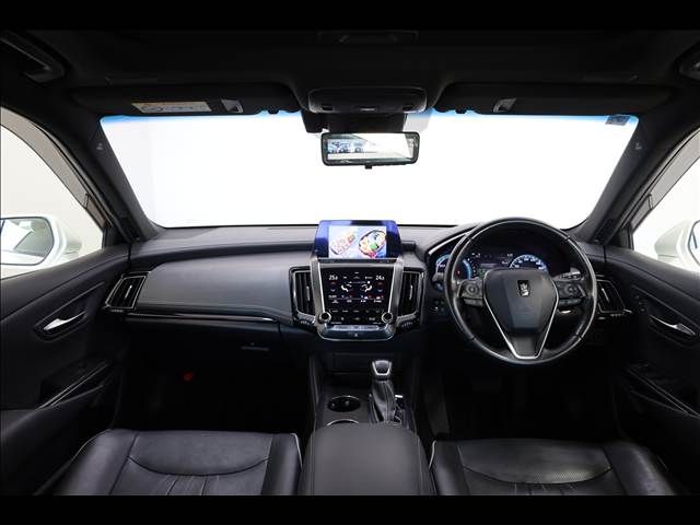 TOYOTA CROWN SEDAN HYBRID 2018 Image 31