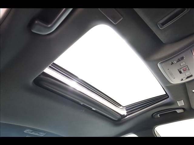 TOYOTA CROWN SEDAN HYBRID 2018 Image 31