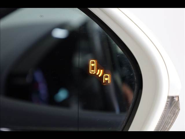 TOYOTA CROWN SEDAN HYBRID 2018 Image 31