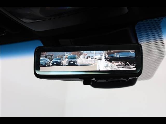 TOYOTA CROWN SEDAN HYBRID 2018 Image 31