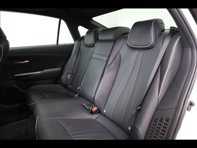 TOYOTA CROWN SEDAN HYBRID 2018 Image 31