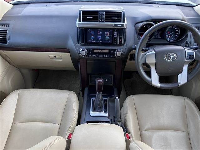 TOYOTA LANDCRUISER PRADO 2015 Image 31