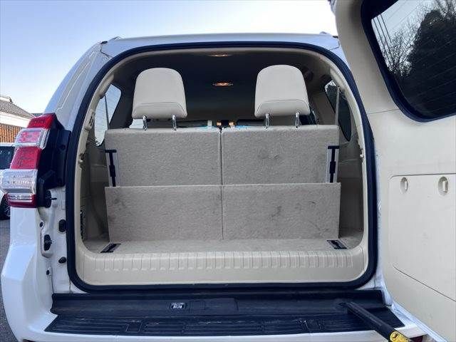 TOYOTA LANDCRUISER PRADO 2015 Image 31