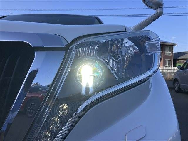 TOYOTA LANDCRUISER PRADO 2015 Image 31