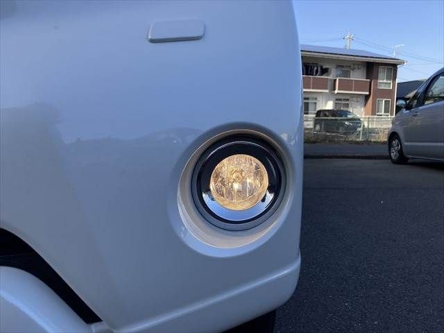 TOYOTA LANDCRUISER PRADO 2015 Image 31