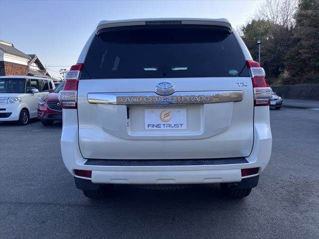 TOYOTA LANDCRUISER PRADO 2015 Image 31