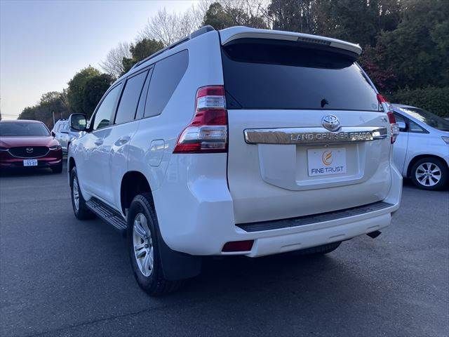 TOYOTA LANDCRUISER PRADO 2015 Image 31